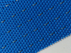 Cintures en polyester pour la fabrication de MDF et de cartons à particules