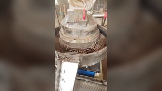 Machine à granulés de biomasse traitant des matériaux mélangés