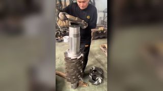 Broyeur de bois à double arbre pour la préparation d'énergie de la biomasse