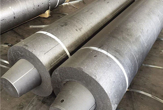 Électrodes de graphite UHP ultra-hautes performances pour les fours industriels exigeants