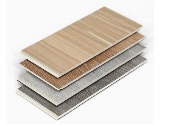 Facile à nettoyer et à entretenir plancher en PPC/PVC pour décoration intérieure