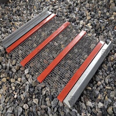 Maillage de fil d'acier auto-nettoyant avec 3,18 mm-17,15 mm d'ouverture pour 40% d'augmentation du débit et 30% de plus de surface ouverte