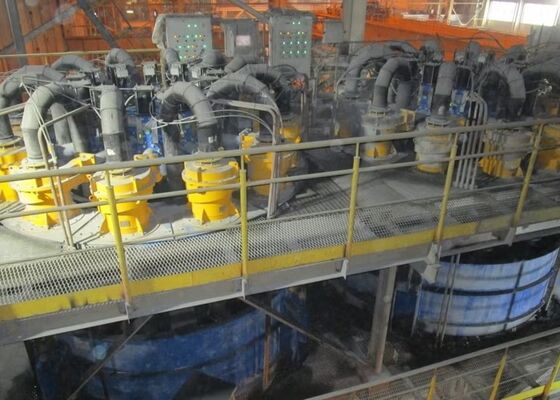 Separateur d'hydrocyclone PU pour le traitement des minéraux Système de cyclone minier résistant à l'abrasion de 350 mm