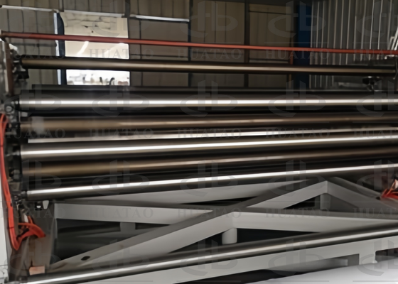 Rouleau chauffant par induction à chauffage rapide à double vitesse pour la fabrication de films de précouche et de composants au lithium
