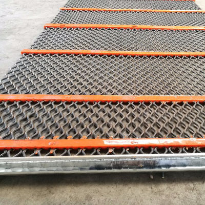 Grille autonettoyante en polyuréthane de forme rectangulaire avec une ouverture minimale de 3 mm pour mines et carrières